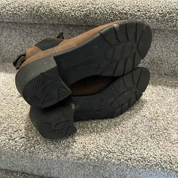 Blundstone Women's Series #1677 Heel
Rustic Brown US Size 6 - Picture 4 of 5